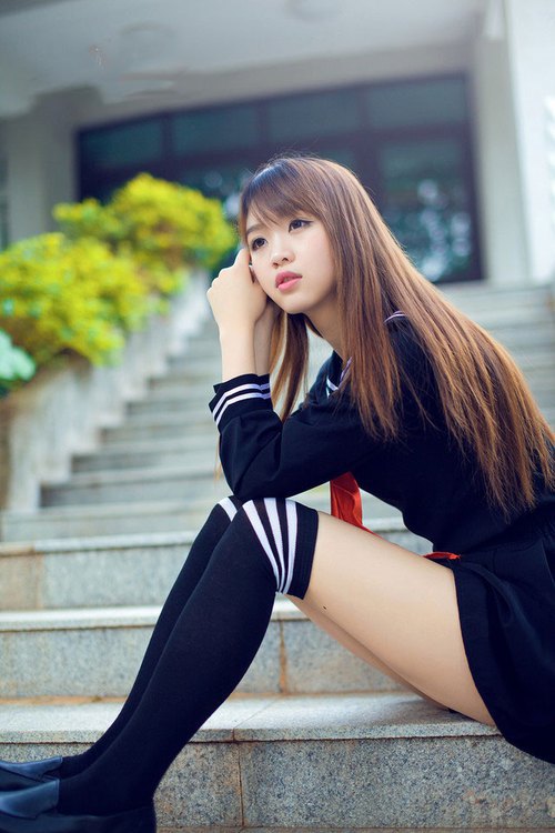 FB体育网站-李轩豪在“湾区杯”象棋大棋士赛中战胜卫冕冠军杨楷文，李轩豪围棋