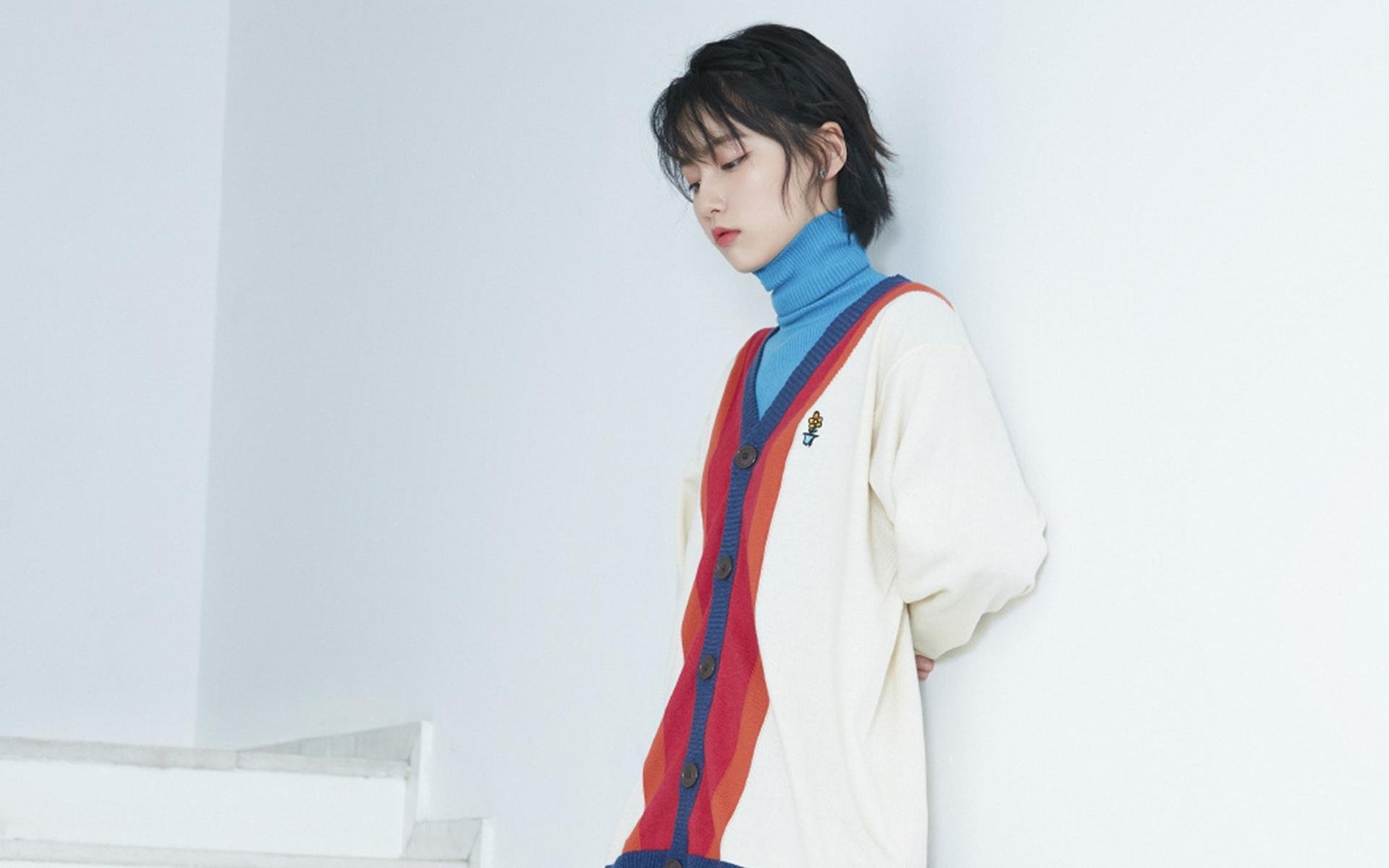 FB体育登录入口-欧冠“幕后英雄”揭秘：那些默默付出的队医、理疗师