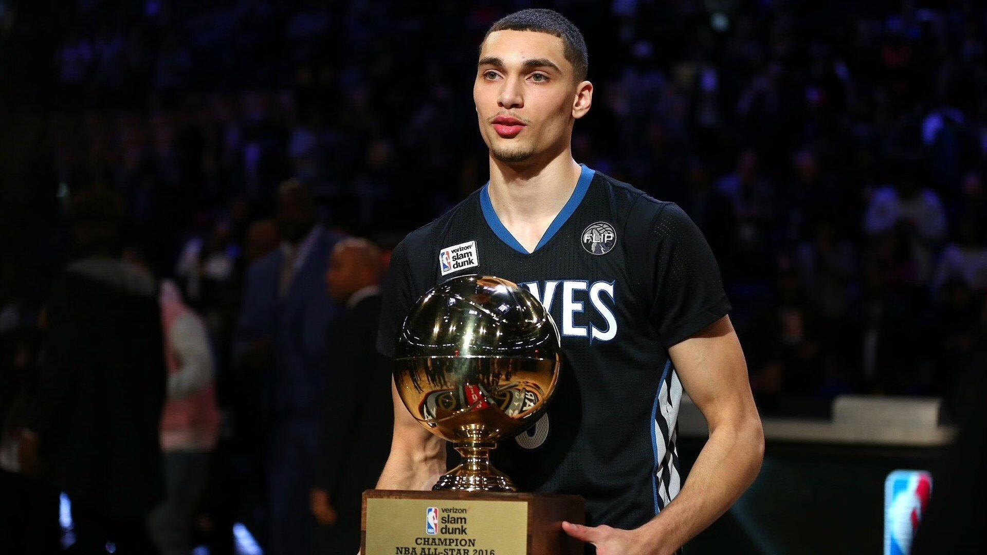 【教练点评】专家对战术布置的深度点评，战术安排